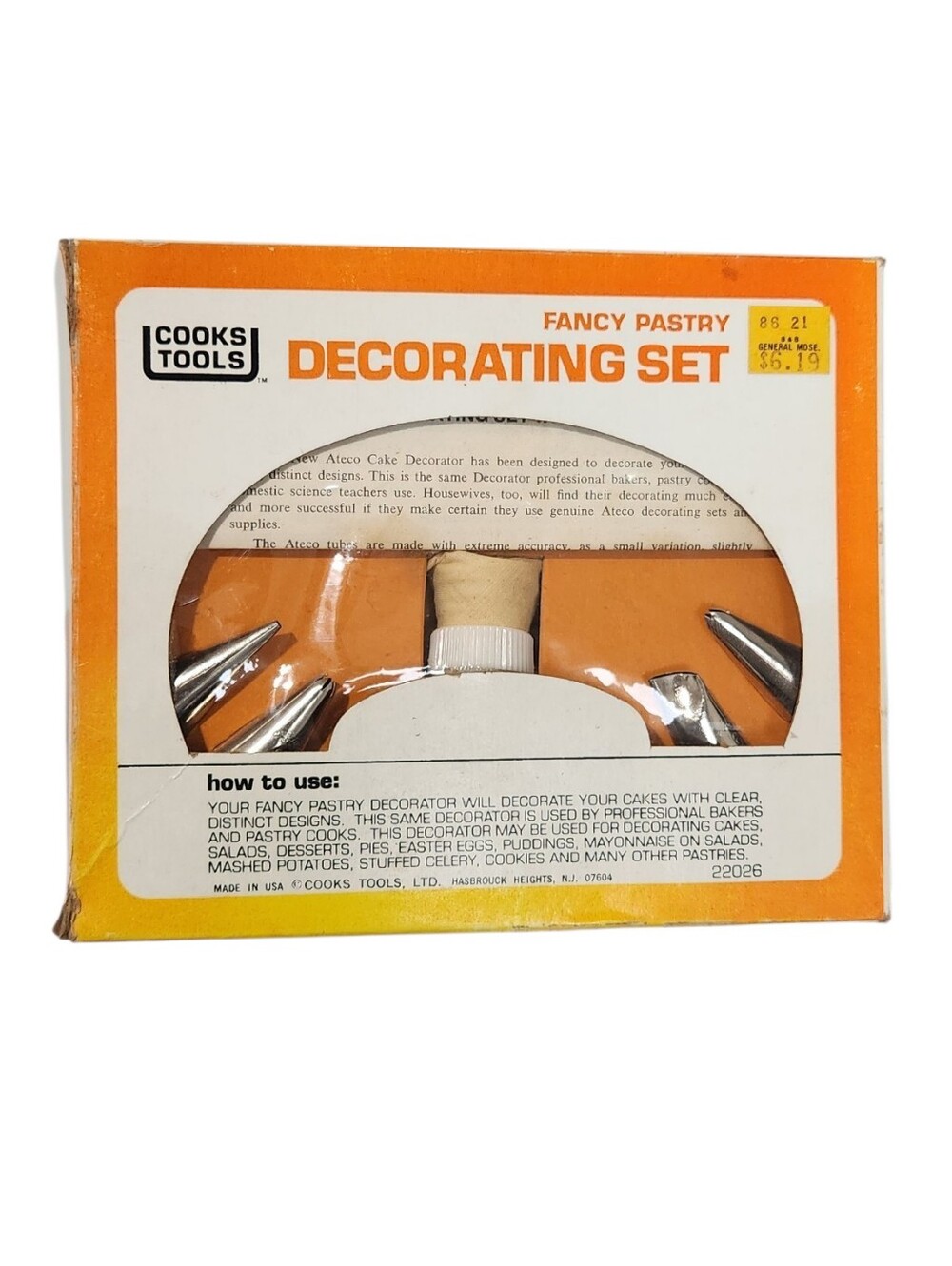 Vintage Pastry/Cake Decorting Set.